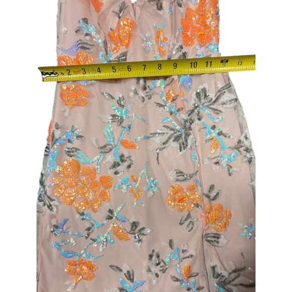Lucy in the Sky Nude Sequin Floral Dress Size Small - Picture 6 of 10